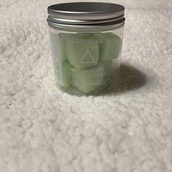 Harper + Ari Exfoliating Sugar Cubes - Picture 3 of 3